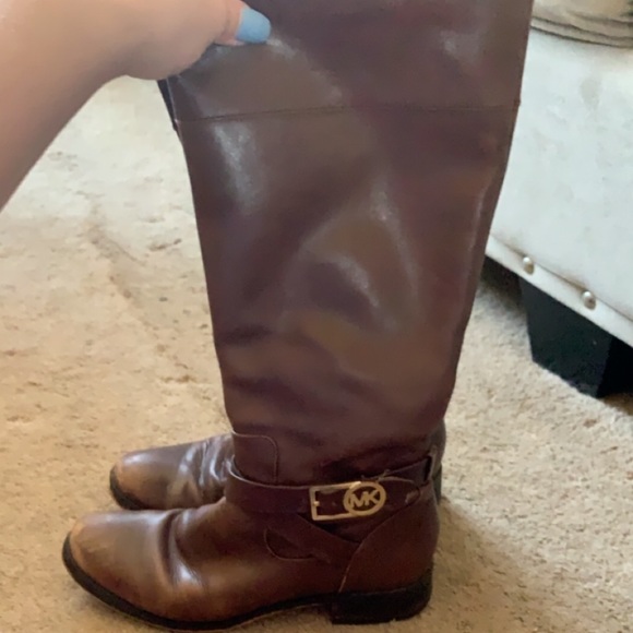 MK below the knee boots - Picture 2 of 3